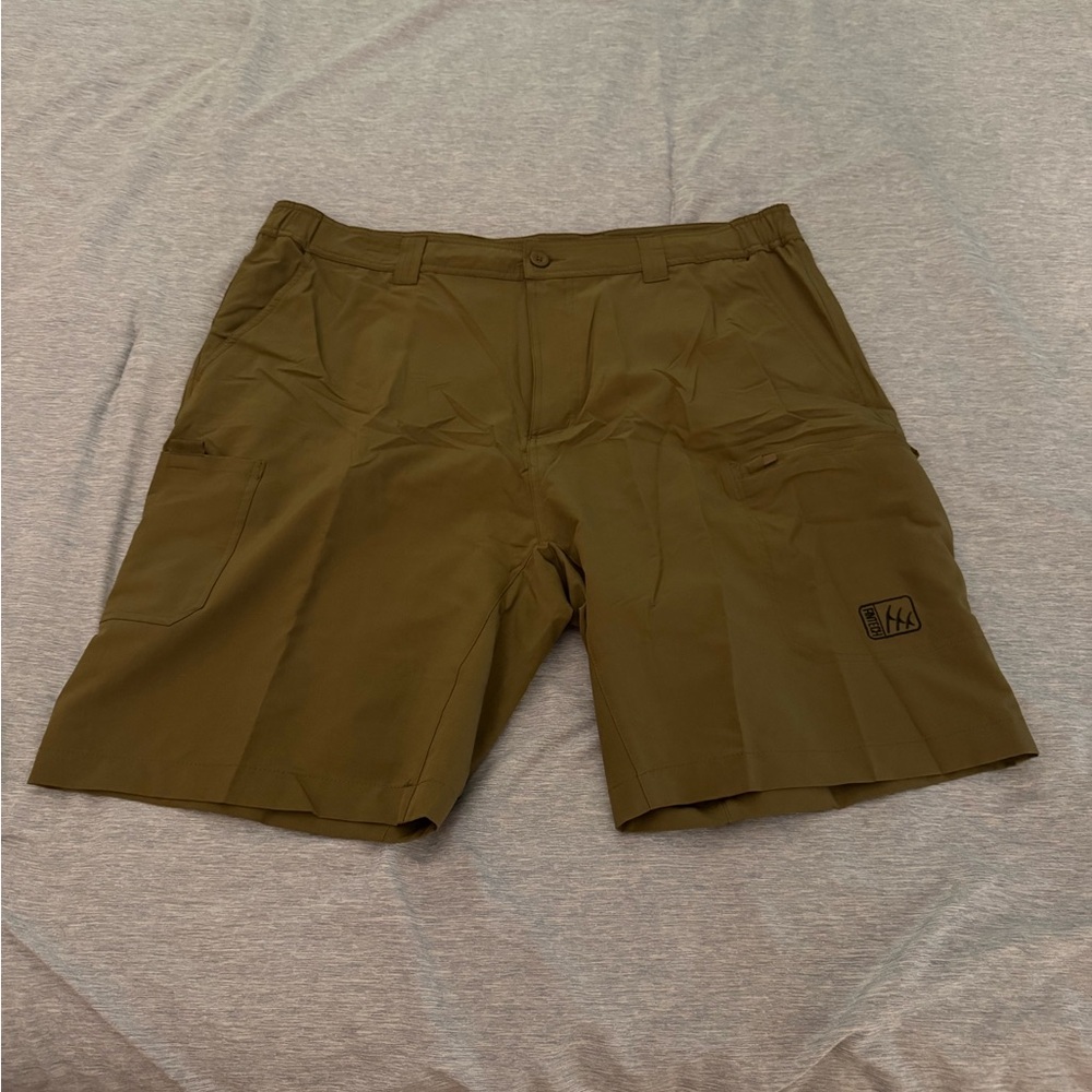 Men's Khaki Cargo Shorts